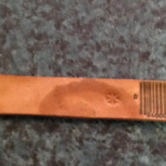 Off to the races leather belt - Picture 7 of 7